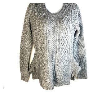 NWT Stylestalker Kyanite gray sweater size XS